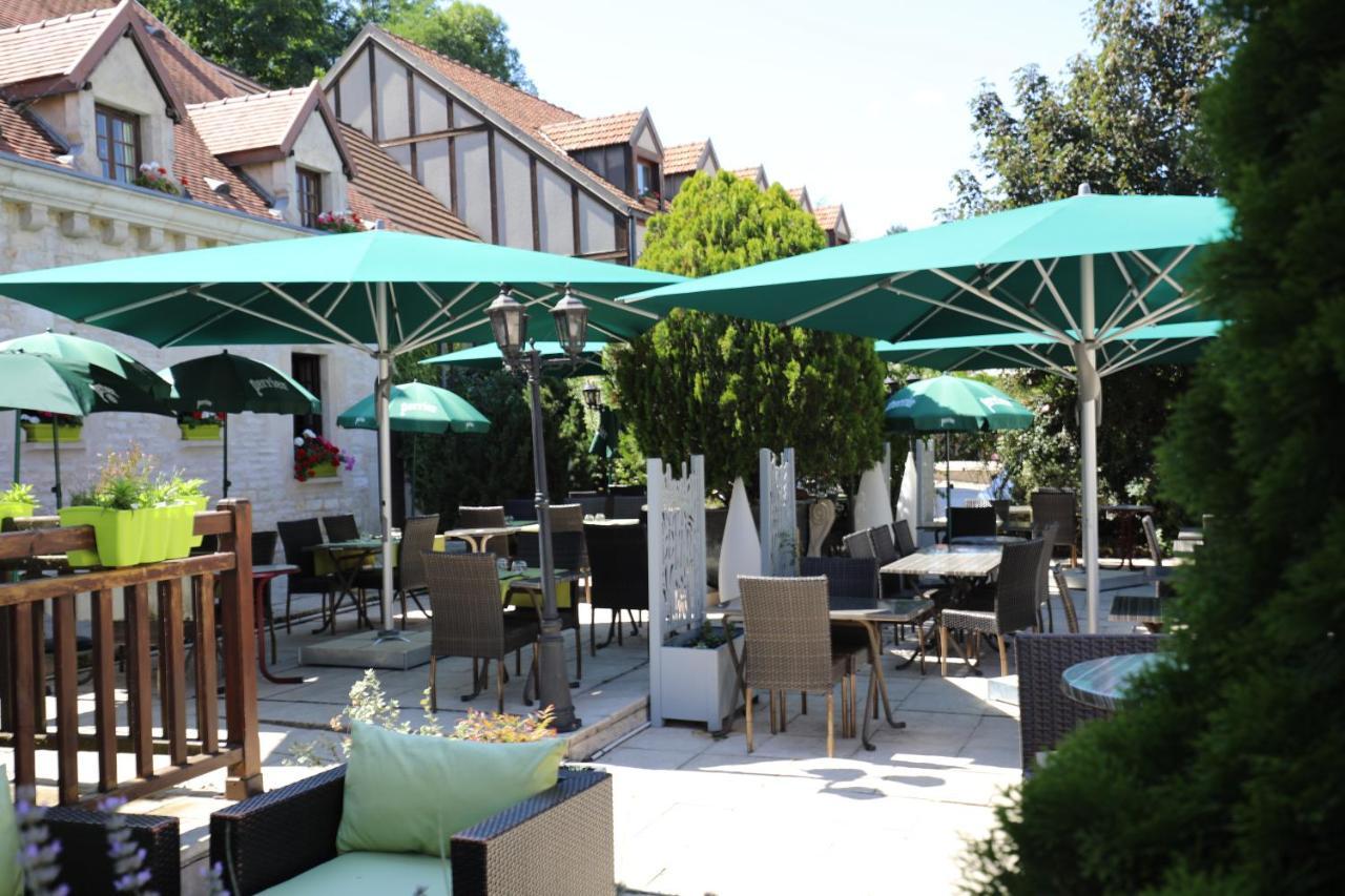 Logis Le Bourguignon Hotel Beze ภายนอก รูปภาพ